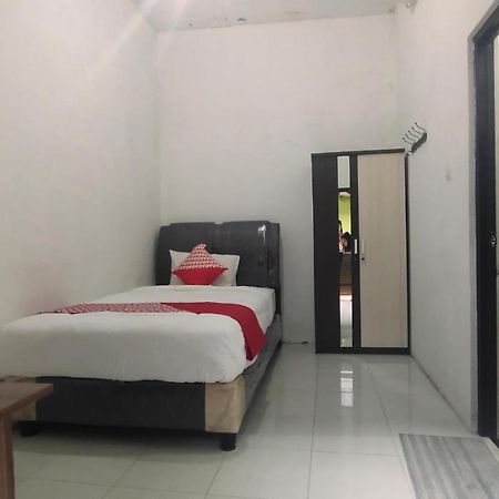 Oyo 90157 Griya Andon Syariah Hotel Cirebon Buitenkant foto