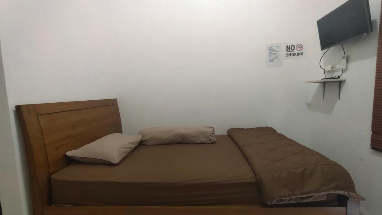 Oyo 90157 Griya Andon Syariah Hotel Cirebon Buitenkant foto