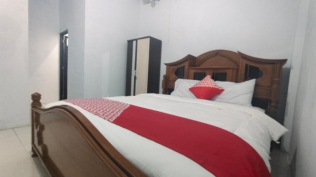 Oyo 90157 Griya Andon Syariah Hotel Cirebon Buitenkant foto